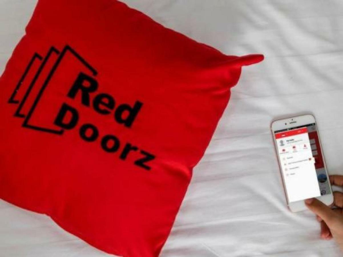 Reddoorz @ Panglima Sudirman Probolinggo Hotel Exterior photo